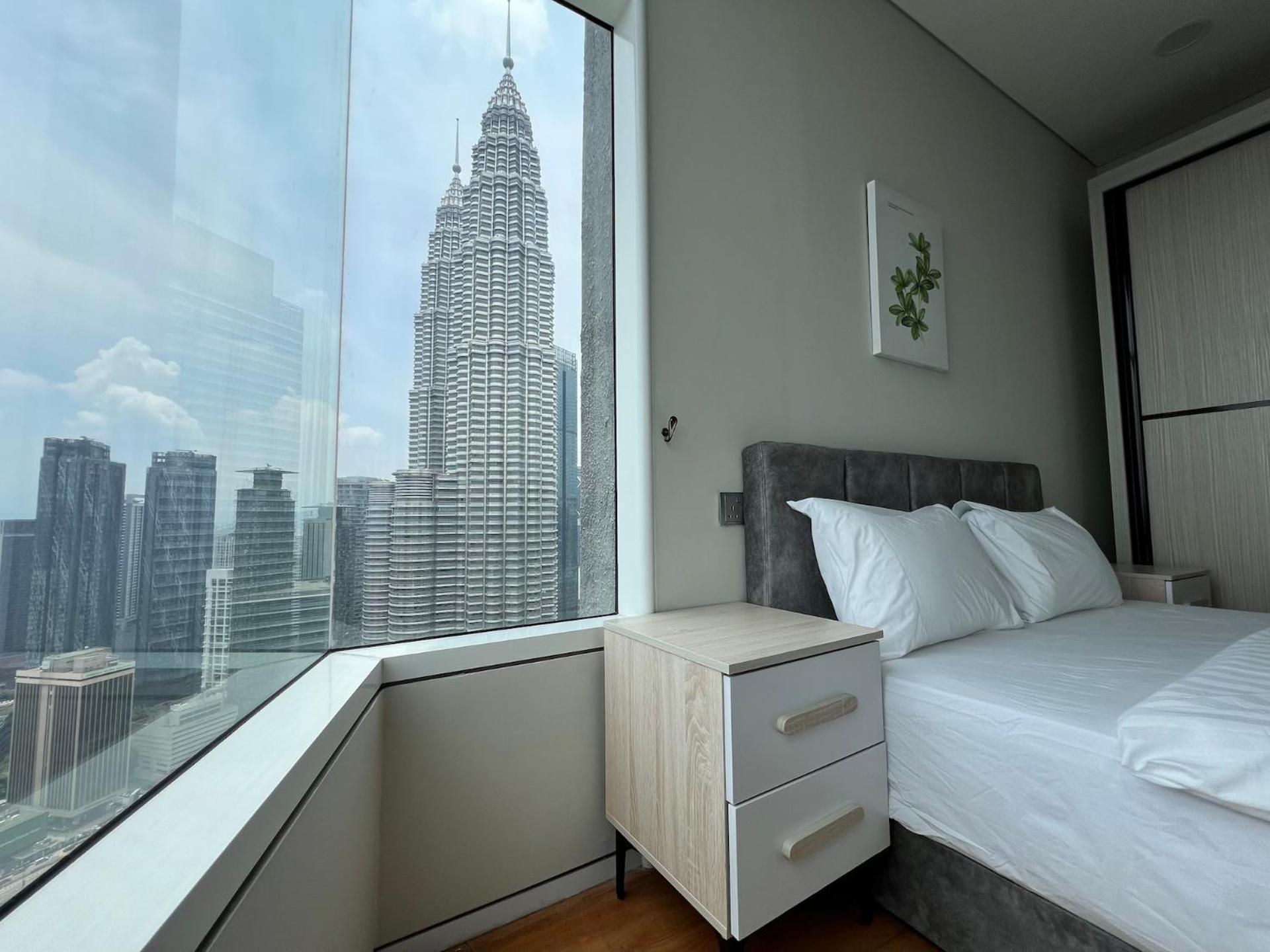 Sky Suites At Klcc By Mitstay Kuala Lumpur Esterno foto