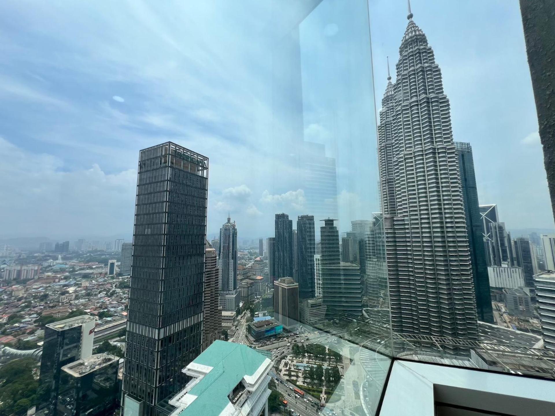 Sky Suites At Klcc By Mitstay Kuala Lumpur Esterno foto