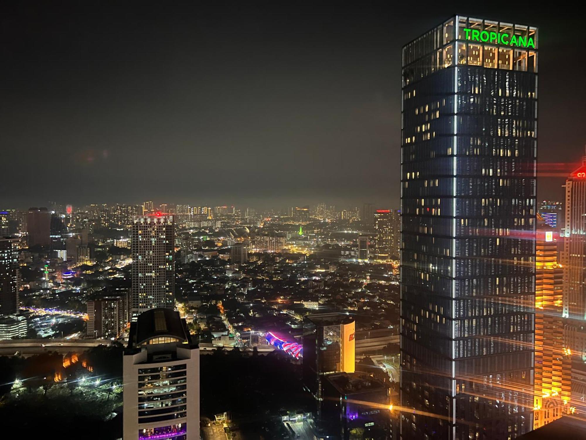 Sky Suites At Klcc By Mitstay Kuala Lumpur Esterno foto