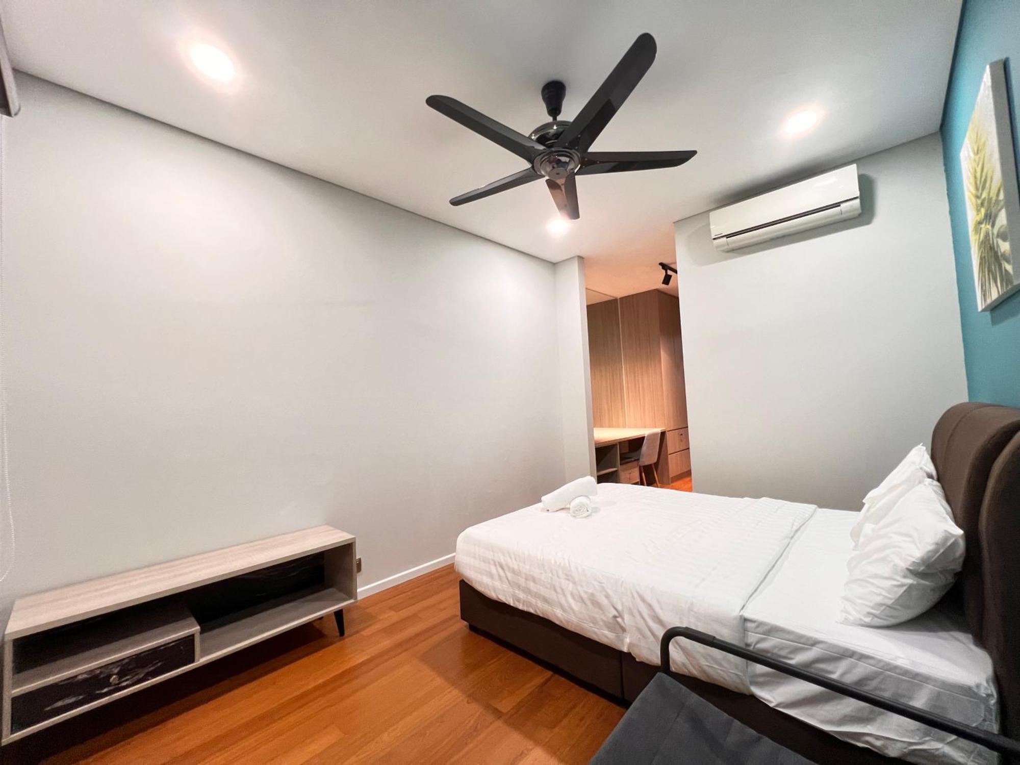 Sky Suites At Klcc By Mitstay Kuala Lumpur Esterno foto