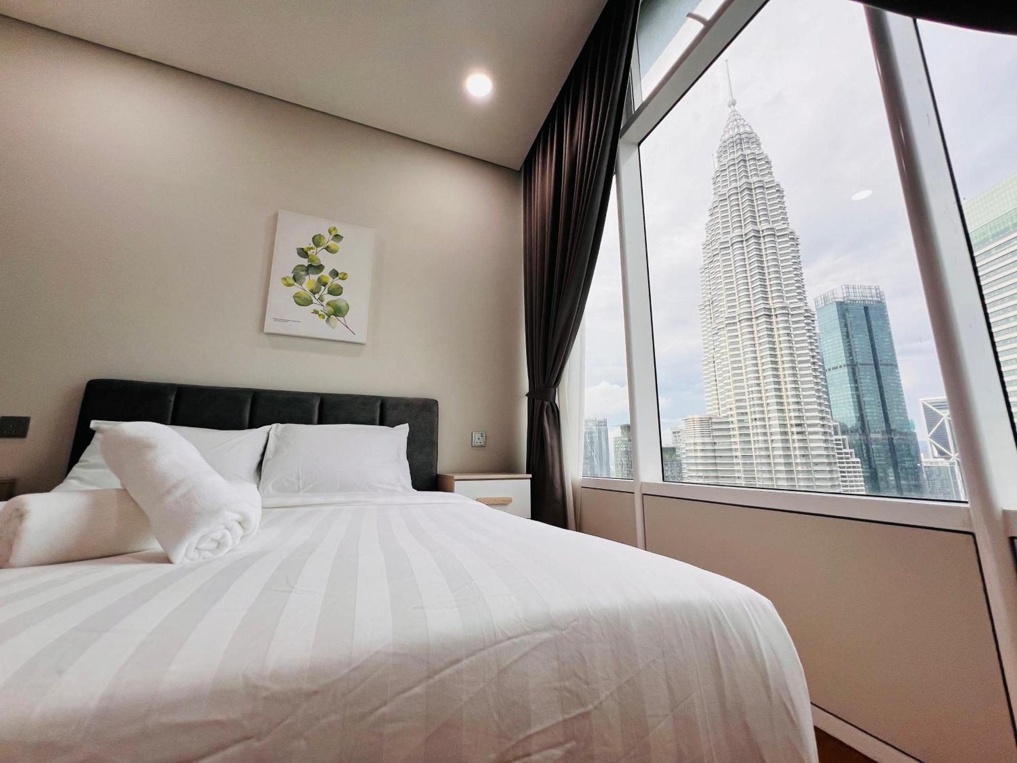 Sky Suites At Klcc By Mitstay Kuala Lumpur Esterno foto