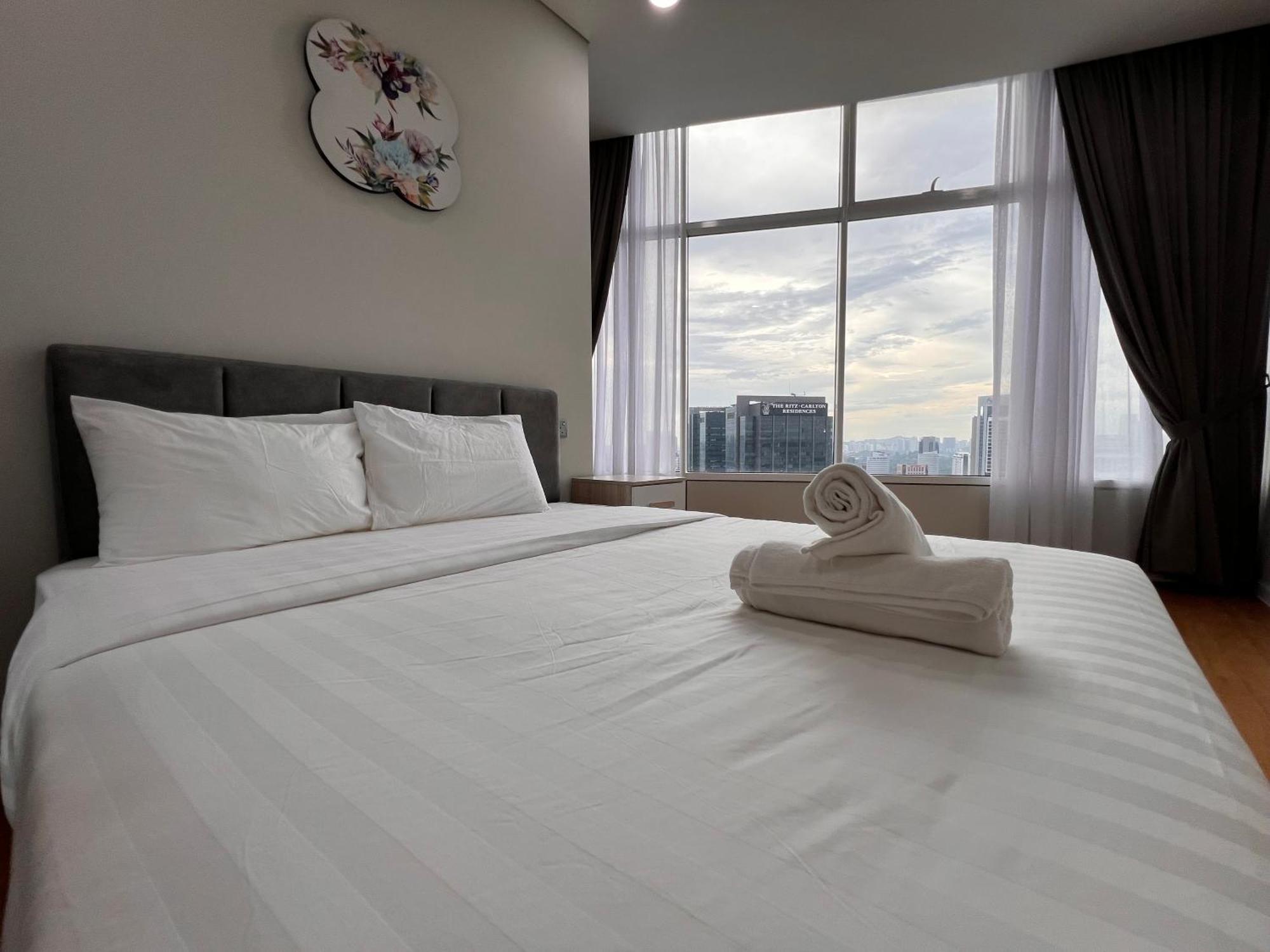 Sky Suites At Klcc By Mitstay Kuala Lumpur Esterno foto